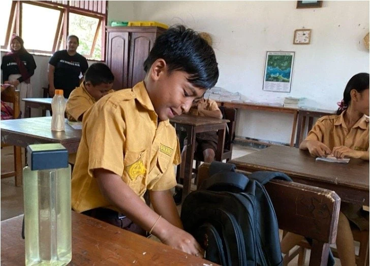 Kisah Rafi* Belajar Hadapi Krisis Iklim