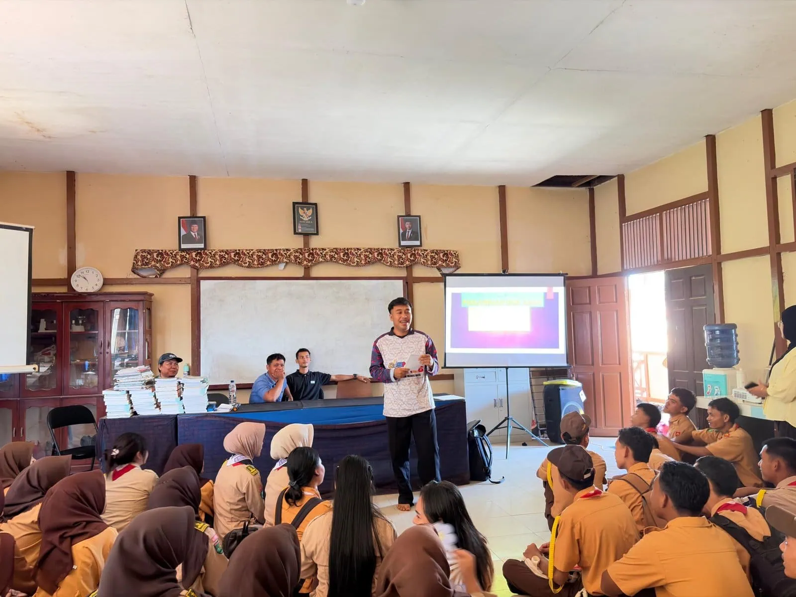 Orang Muda Manis Mata Lawan Perkawinan Anak, Narkoba, dan Judi Online Melalui Kampanye ke Sekolah